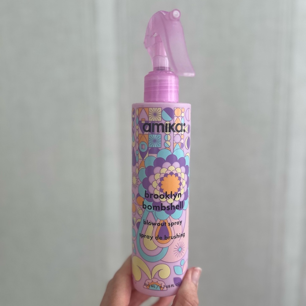 Amika- Brooklyn Bombshell blowout spray